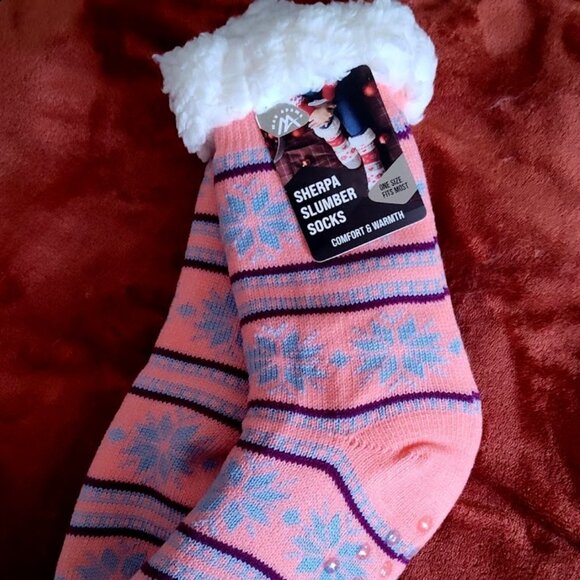 Other - New pink Sherpa‎ Slumber Socks, Unisex One Size Fits & pink stocking cap